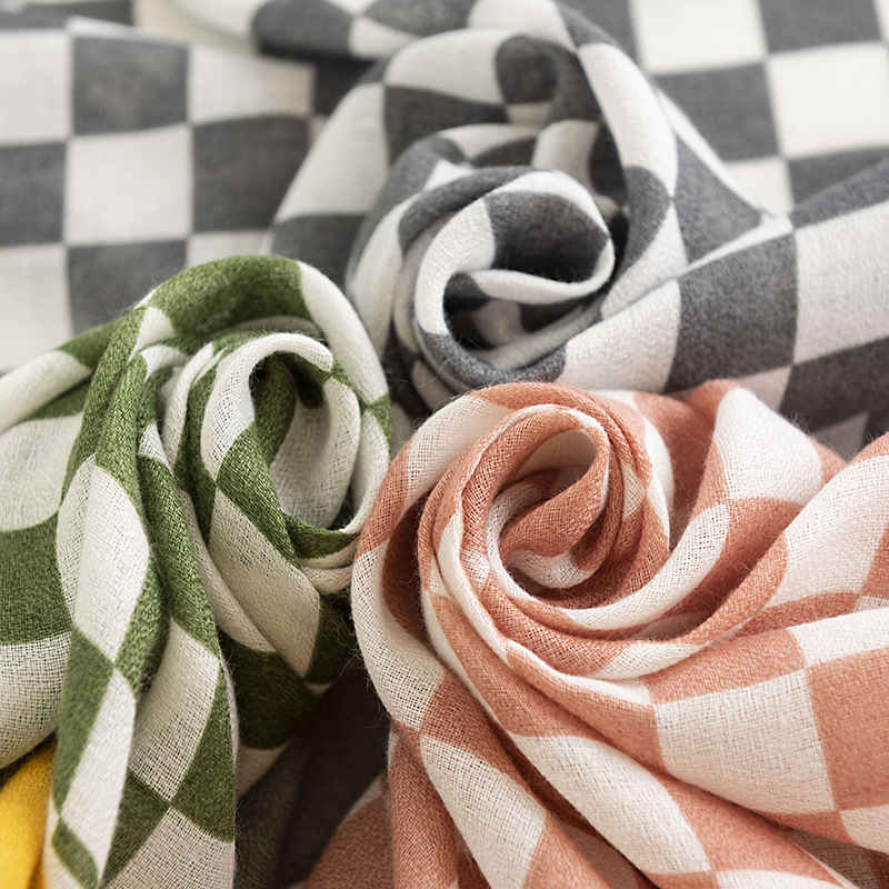 Checkerboard checkerboard plain print scarf female commuter houndstooth neck scarf light luxury elegant shawl