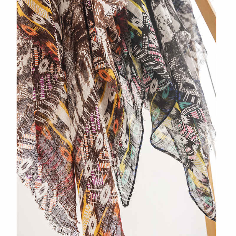 Spring trend personalized printed scarf soft skinfriendly multifunctional tassel shawl