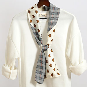China scarf manufacturers tie scarf on bag