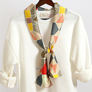 China scarf manufacturers tie scarf with shirt