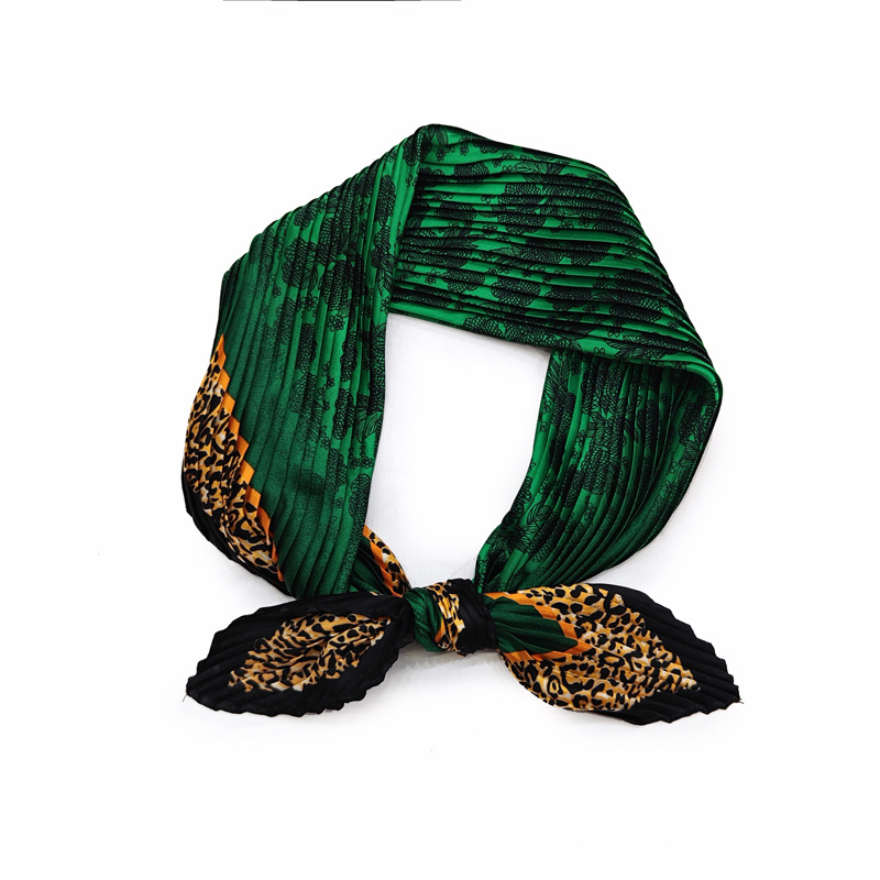 Pleated Silk Scarf Manufacturers