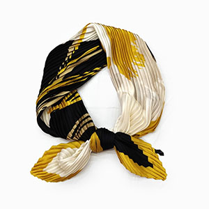 Wholesale Fashion Pattern Striped Pleated Scarf