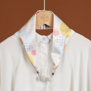 Wholesale Magnetic Clasp Scarves