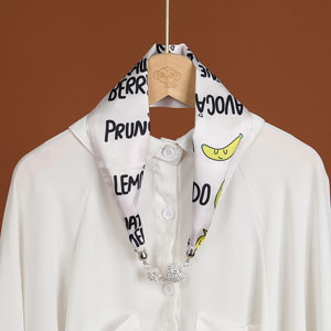 Wholesale magnetic button silk scarf