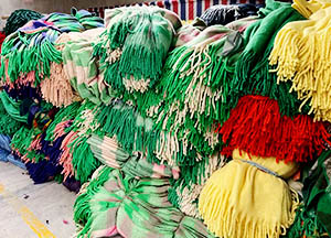 2500 cashmere scarf shipped to American scarf wholesale stores
