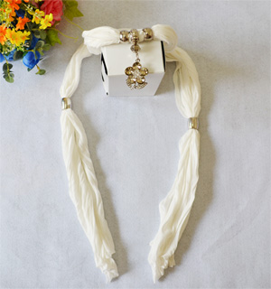 Finland Pendants Fashion Scarves