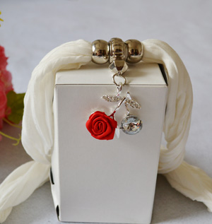 Australia Pendants Fashion Scarves