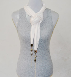 wholesale pendant scarves uk