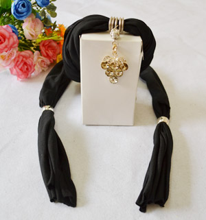 Custom-made pendant scarves