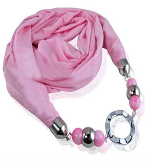 Fashion pendant scarf