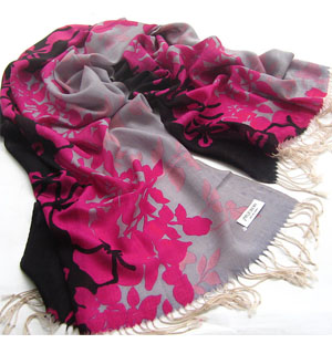 Pink cashmere scarf