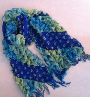 Winter color gas elastic scarf in UK
