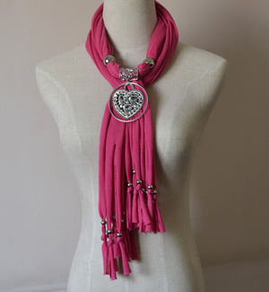 beads pendant scarf