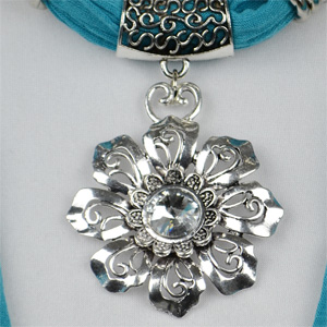 Fashion Flower Pendant Scarf alloy