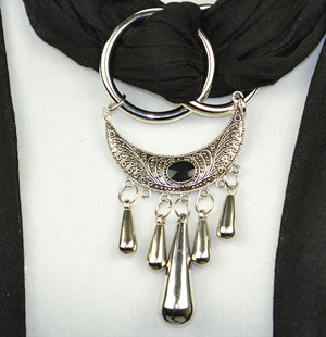 Black wild Pendant Scarf alloy
