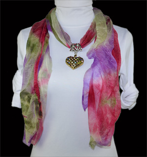 Diamond heart-shaped alloy pendant jewelry scarf