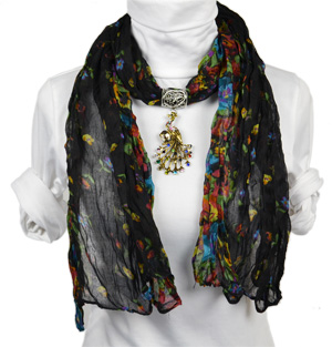 Animal pendant jewelry scarf