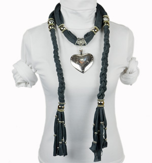 UK Pendant scarves wholesale
