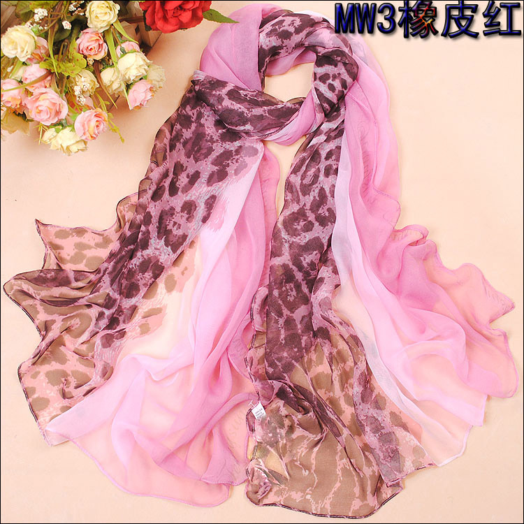 Fashion Leopard silk scarf