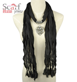 Black Pendant Jewelry Scarf