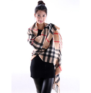 Women's 100% plaid wool scarf