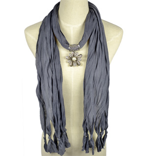 Wholesale Heart Pendant Scarf Necklace