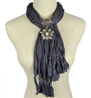 Wholesale Heart Pendant Scarf Necklace