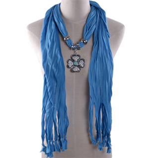 Wholesale rhinestone pendant scarf