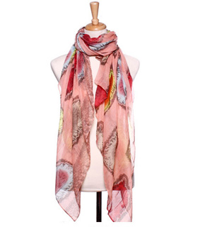 Cheap Paris yarn scarf