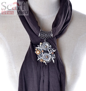 fashion pandant scarf with jewelry
