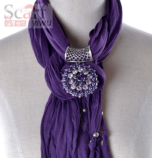 ladies pendant jewelry scarf