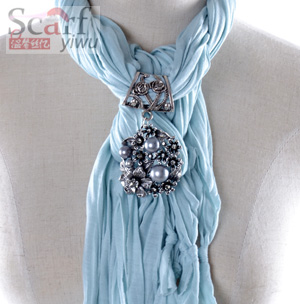 2014 Spring Flower Pendant Scarf