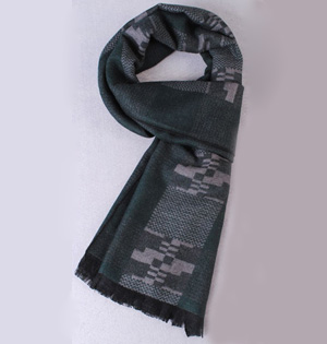 Wool knitted circle scarf wholesale