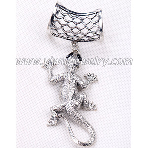 Gecko pendant scarf fashion accessories