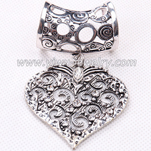 Heart shaped pattern fashion scarf buckle