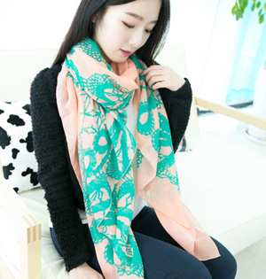 Small floral thin section summer scarf
