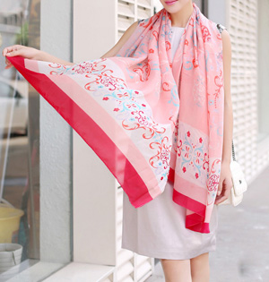 Scarf styles for women