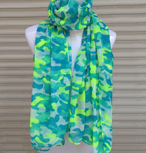 Camouflage Paris yarn ruffle scarf