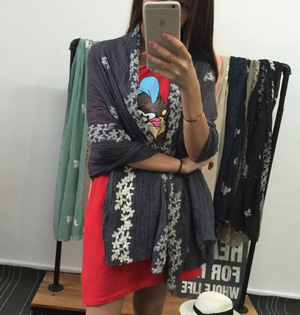 Wholesale embroidered cotton scarf women