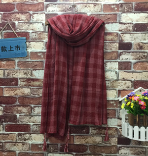Wholesale fashion knitted scarf with fringe