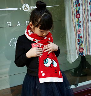Kids jacquard knitted scarf wholesale