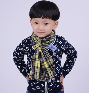 Plaid scarf for children