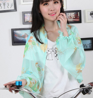 Summer beach sunscreen shawl