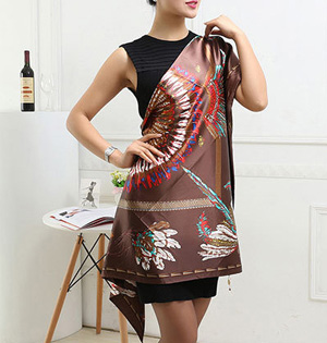 Wholesale silk triangle scarf women