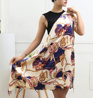 Wholesale triangle silk scarf